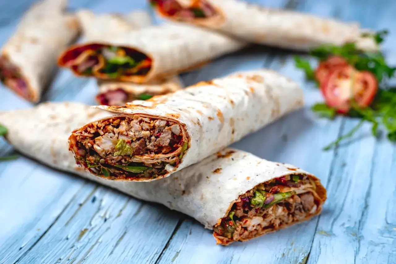 kebab na cienkim cieście lawasz