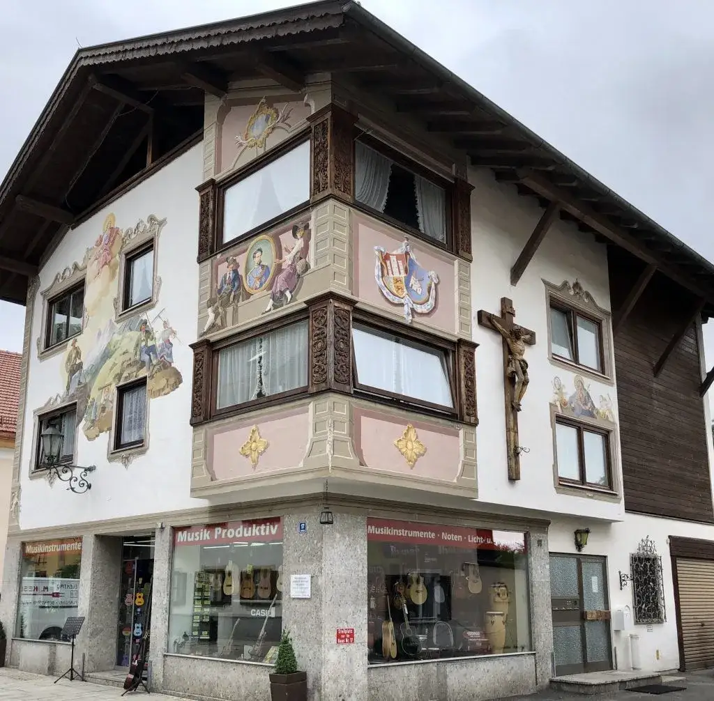 L&uuml;ftlmalerei Garmisch-Partenkirchen Ludwigstra&szlig;e