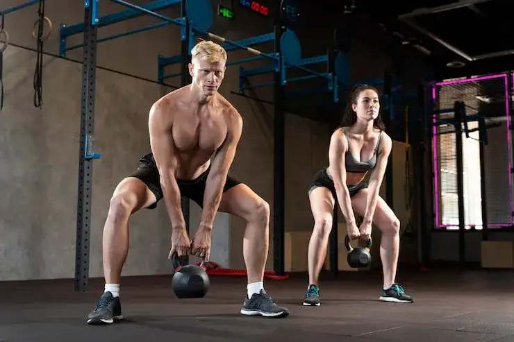 CrossFit sylwetka mężczyzna kobieta