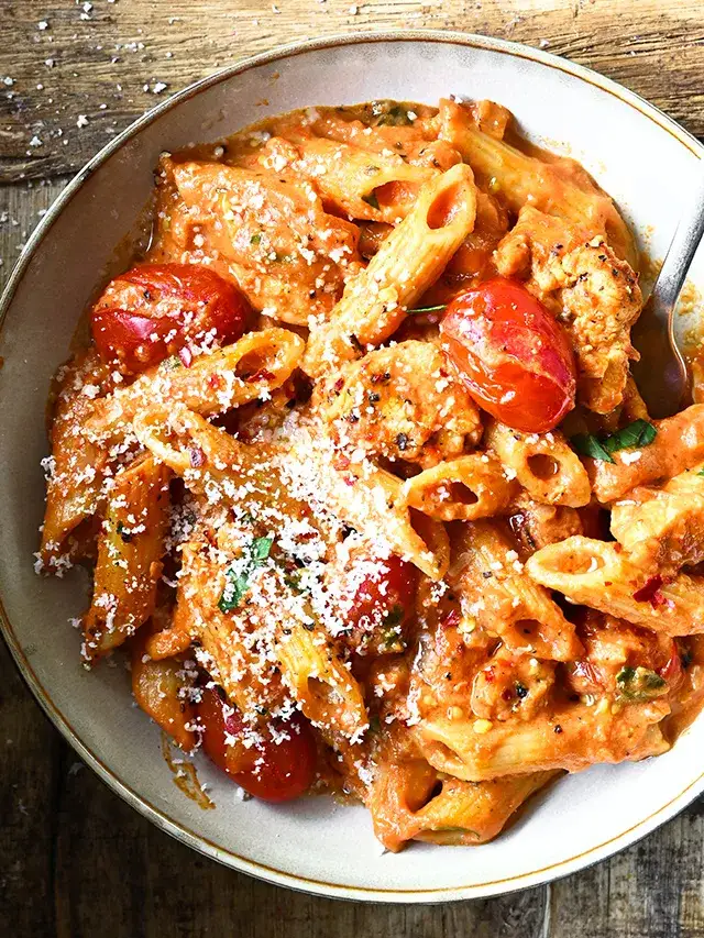 Zdjęcie Penne arrabiata z kurczakiem – prosty przepis na pyszne danie