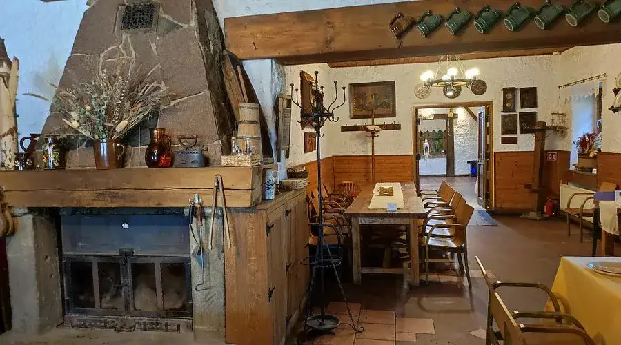Tradycyjna karczma Święta Katarzyna wnętrze