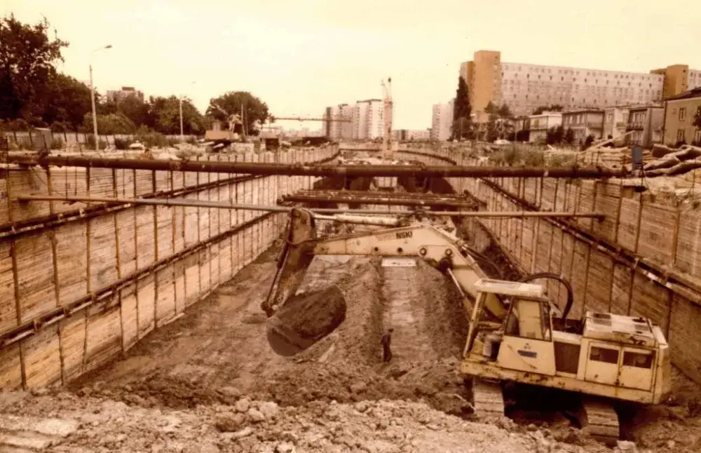 budowa metra warszawa odkrywki