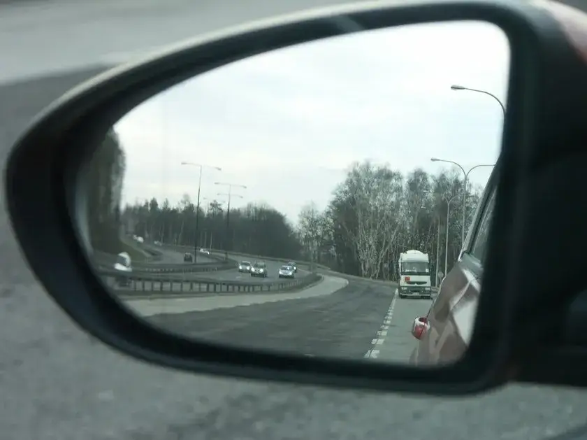 błędy ustawienia lusterek samochodowych