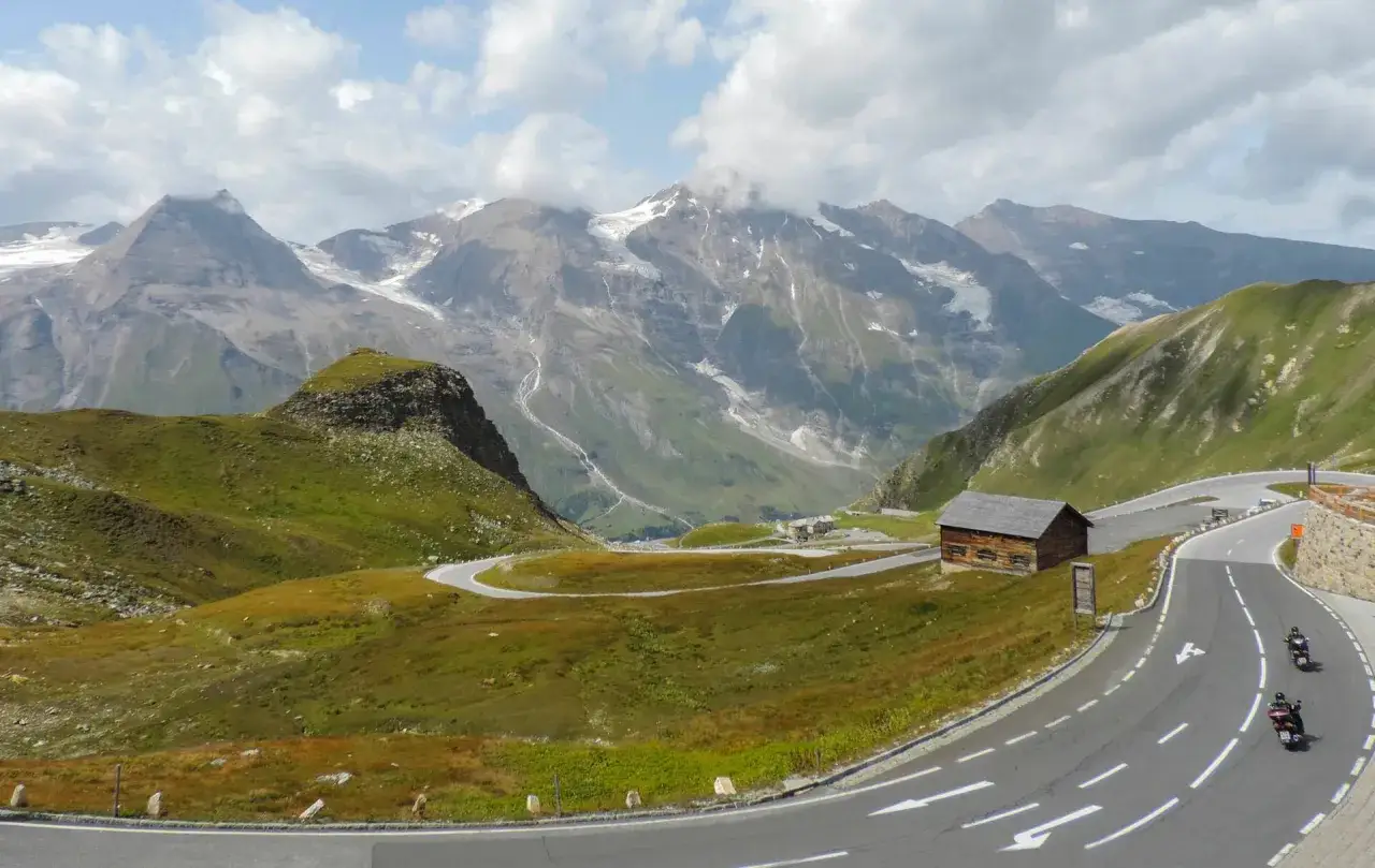 Grossglockner Hochalpenstrasse motocykl widok