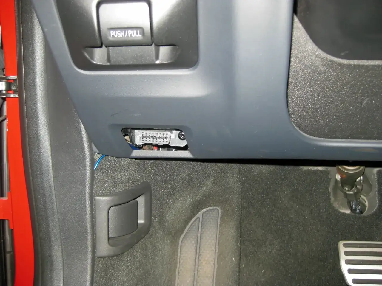 Volvo XC60 gniazdo OBD2 lokalizacja