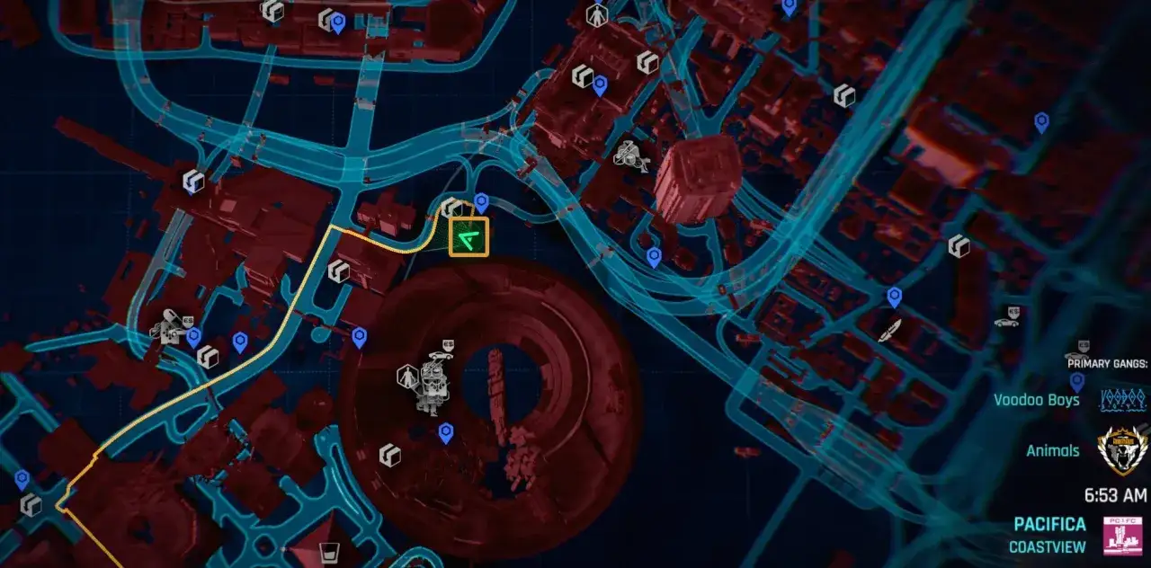 Mapa Night City, Pacifiki. Żółta ścieżka prowadzi przez Dogtown, obok ikony misji. Widać gangi Voodoo Boys i Animals.