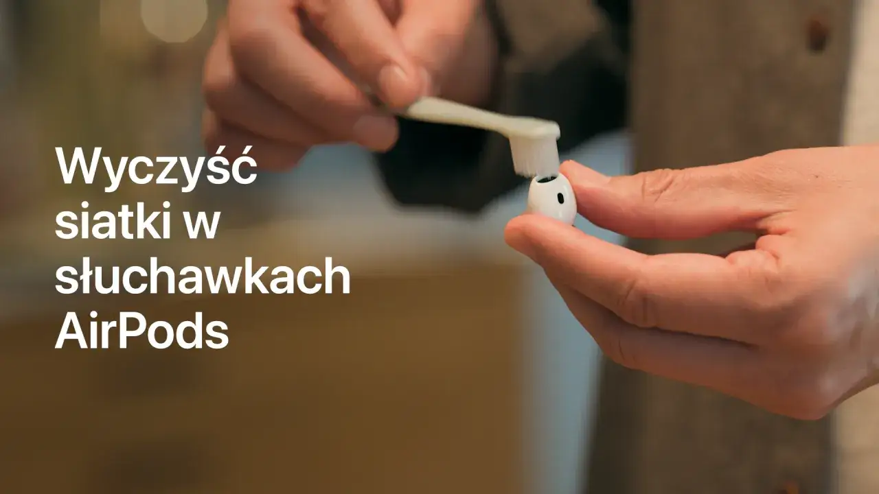 czyszczenie styk&oacute;w ładowania słuchawek bezprzewodowych