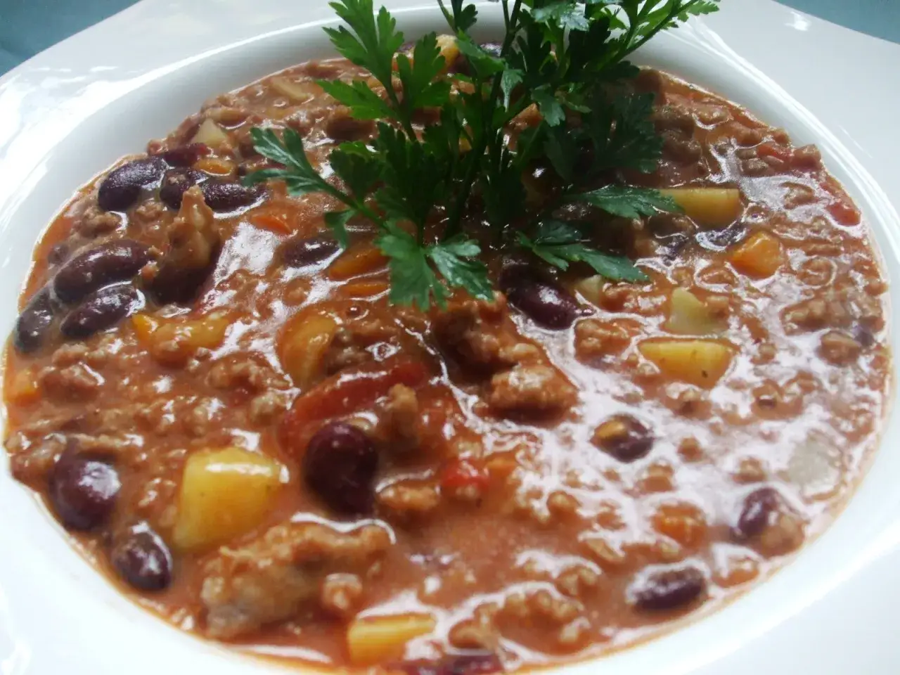 różne przyprawy do chili con carne