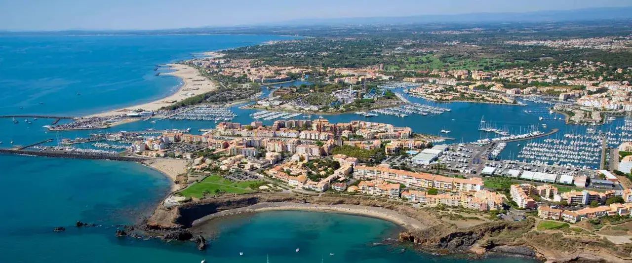 Cap d'Agde vue aérienne port et plages