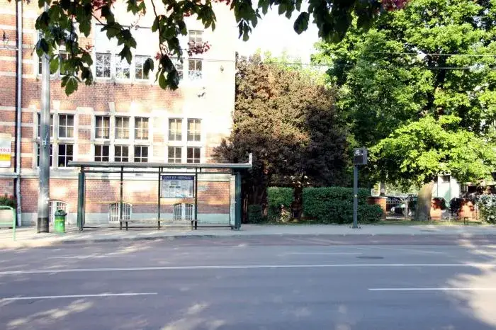 Zdjęcie przystanku autobusowego Sopot PKP Niepodległości 01 02