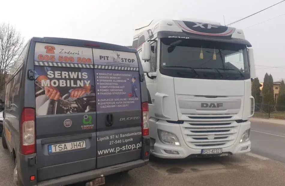 uszkodzony komputer transport