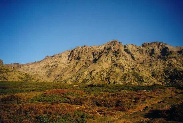 Góry Korsyka Monte Cinto krajobraz