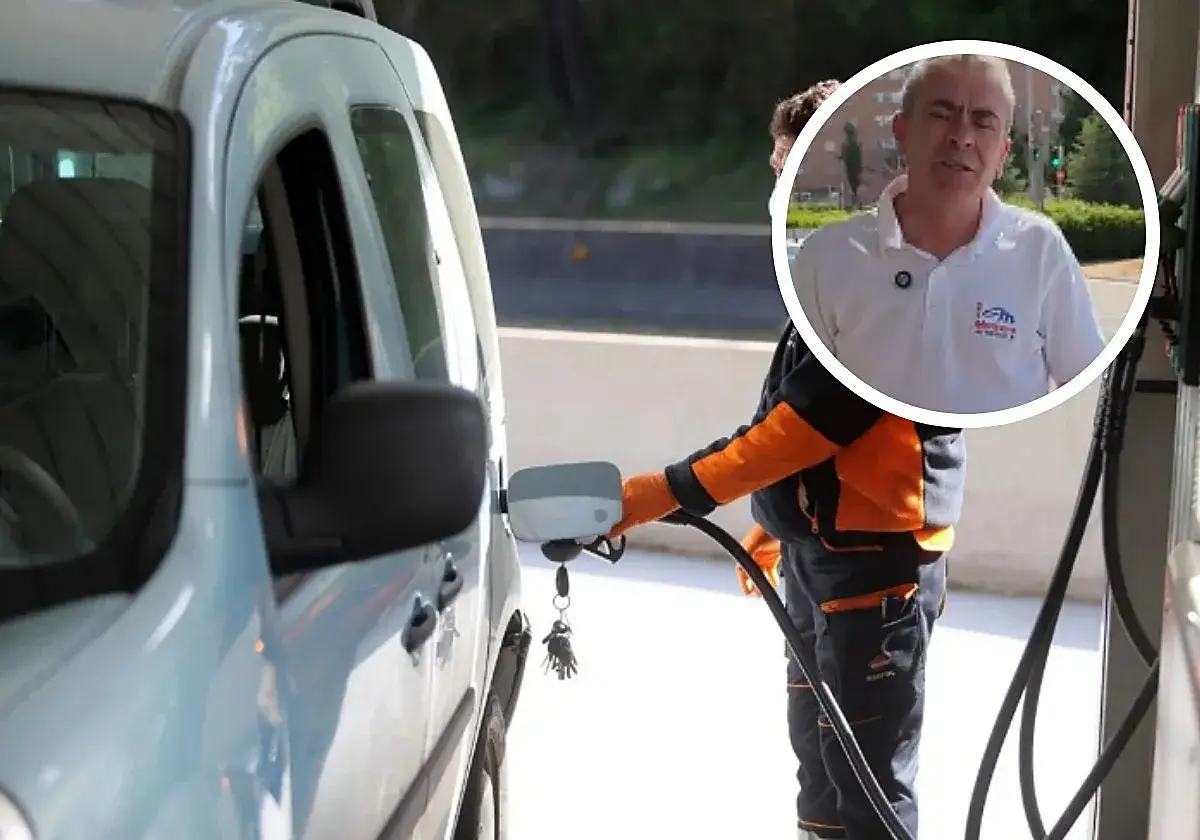 Hombre repostando un coche, con un experto explicando c&oacute;mo calcular el consumo de un coche en un c&iacute;rculo superpuesto.