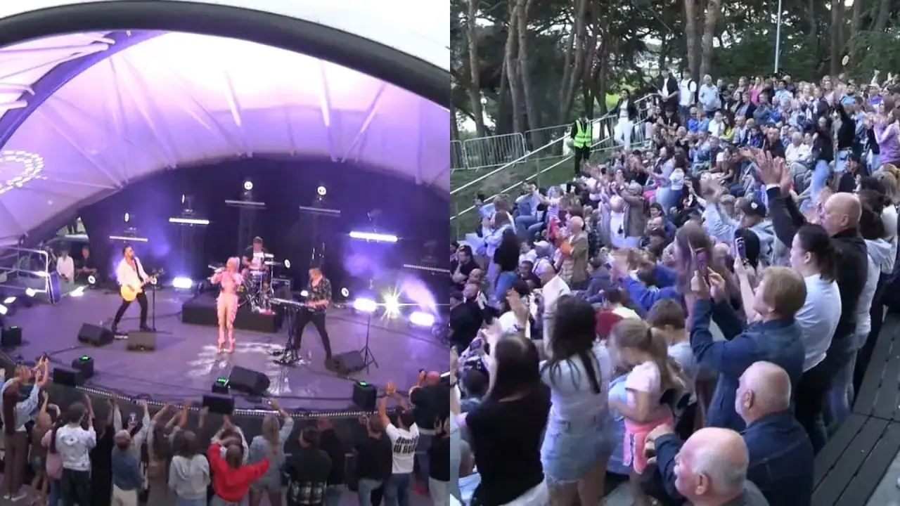 Zespół gra na scenie, a tłum bawi się przy najpopularniejsze piosenki disco polo.