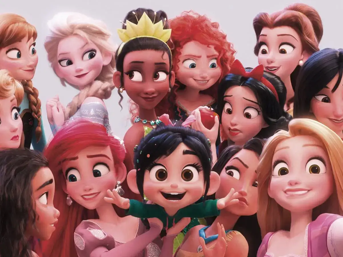 Wesołe imiona z bajek: Elsa, Anna, Ariel, Tiana, Bella, Śnieżka, Merida, Roszpunka, Vaiana i inne księżniczki Disneya.