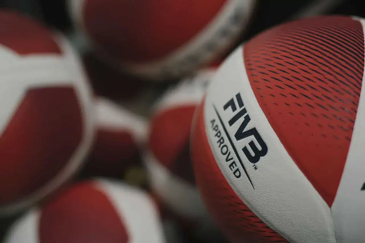 Oficjalna piłka FIVB do siatk&oacute;wki halowej