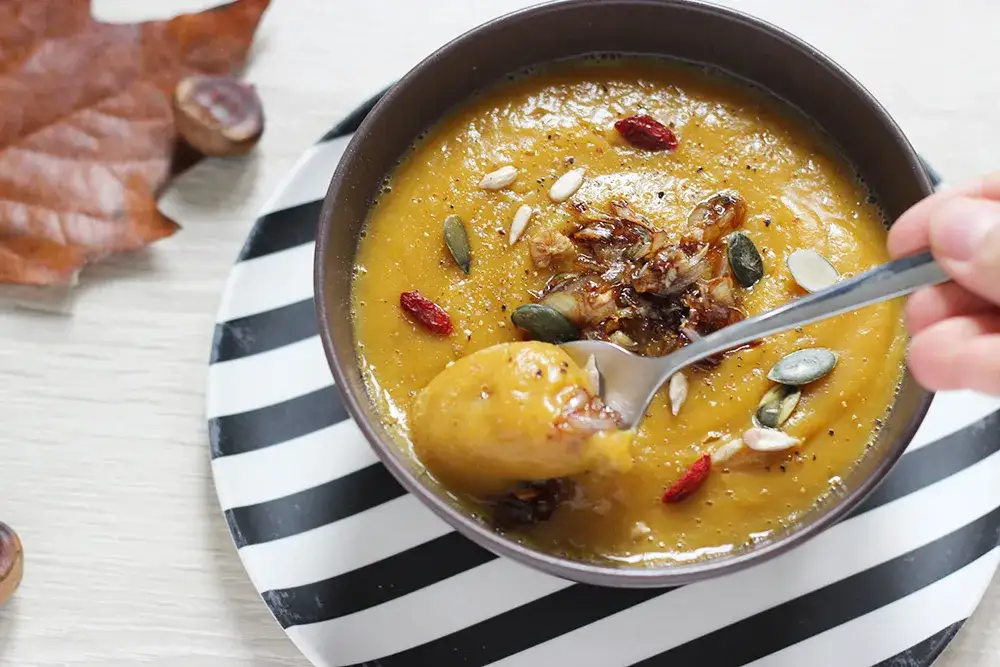 Velouté butternut châtaigne congelé dans des contenants