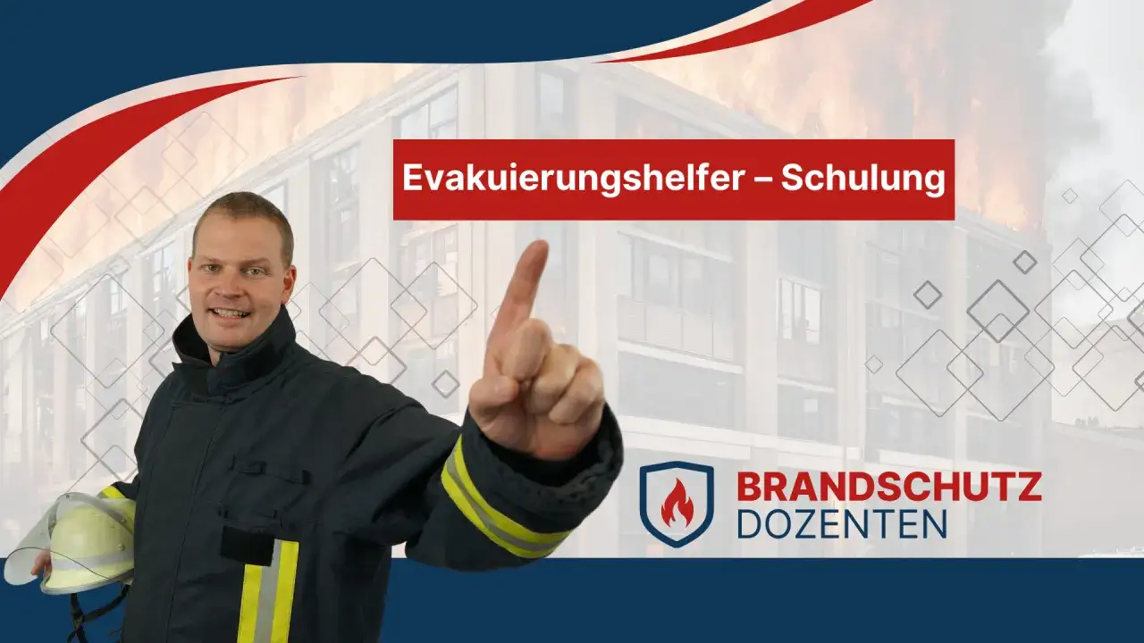 Feuerwehrmann erkl&auml;rt, was eine Sicherheitskultur ist. Schulung f&uuml;r Evakuierungshelfer.
