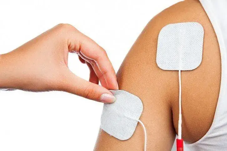 Gaza pod elektrodami fizjoterapia