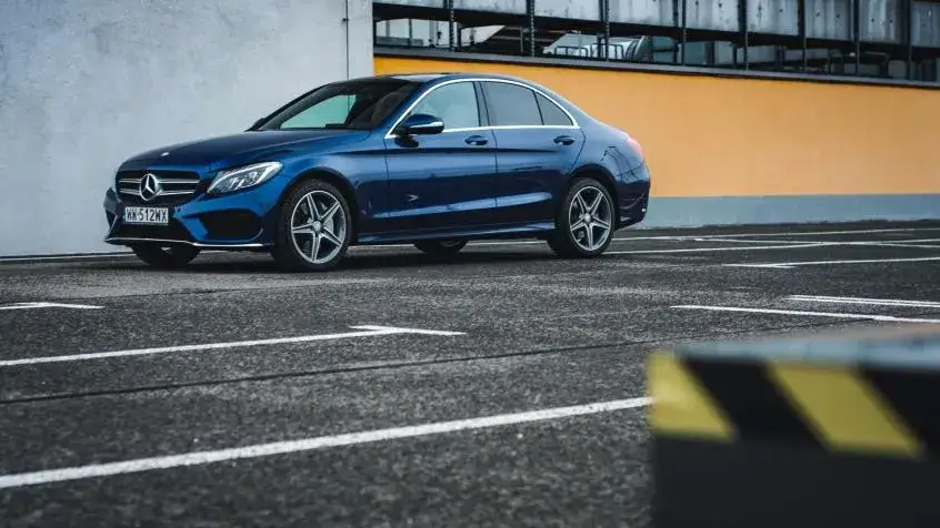 Mercedes Klasa C silniki benzynowe diesel hybryda
