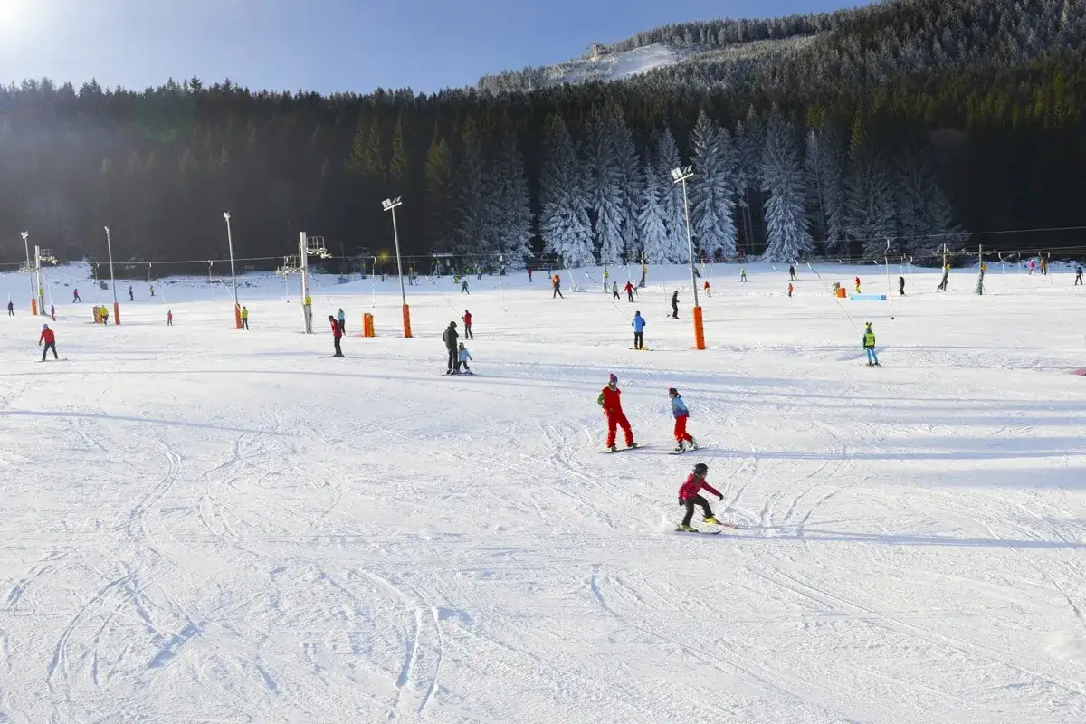 Dojazd do Czarna G&oacute;ra Resort zimą