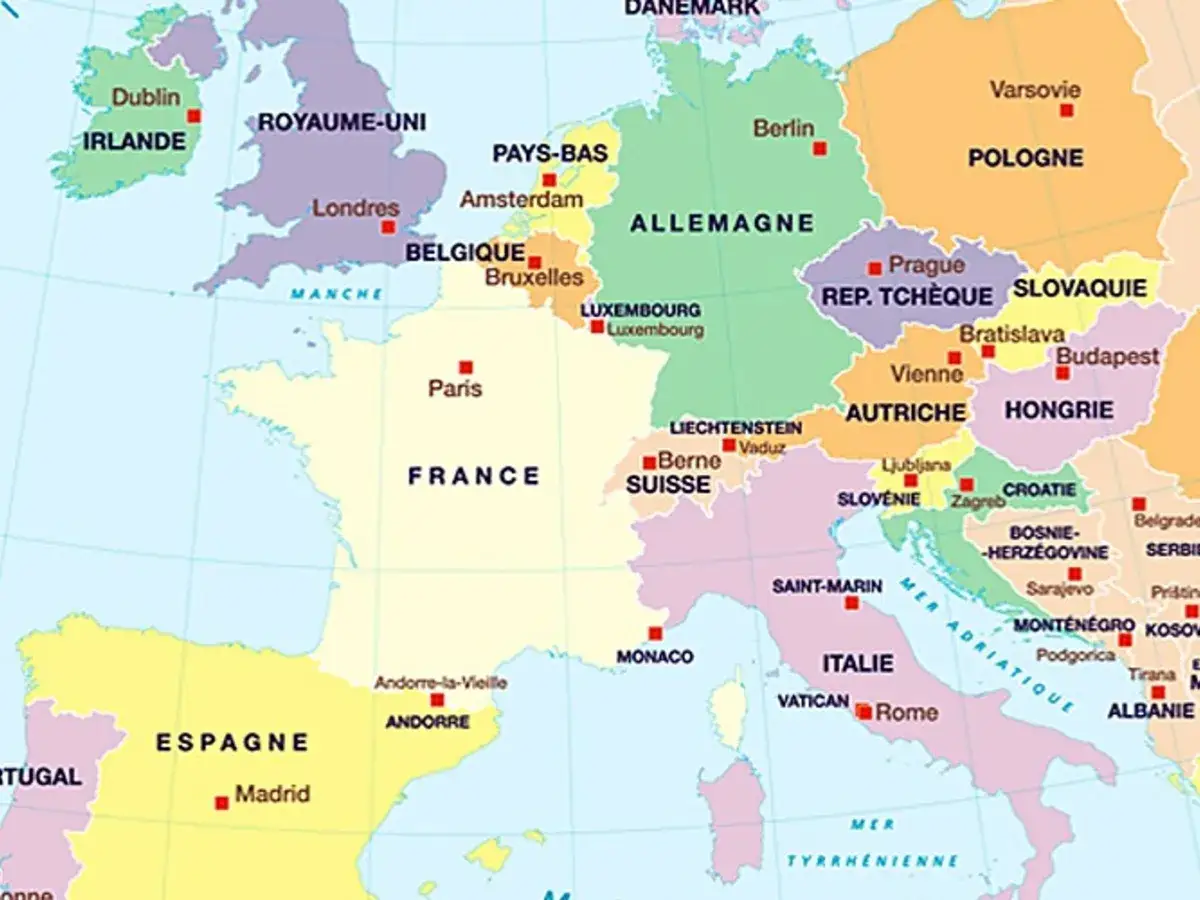 Carte de l'Europe avec les pays colorés. Utile pour une liste pays roaming Bouygues.