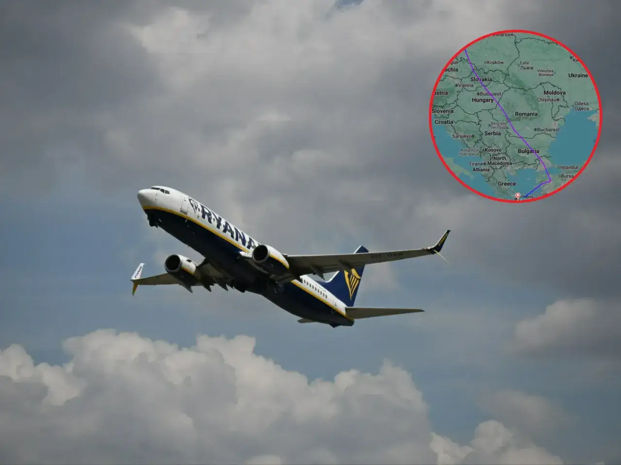 Samolot Ryanair wznosi się na tle chmur, a na mapie zaznaczono trasę lotu przez Europę Środkową i Południową, sugerując, ile leci się na Cypr.