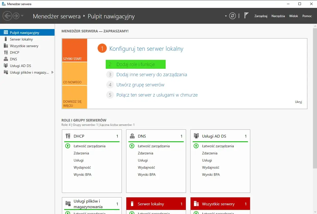 Menedżer serwera i jego pulpit nawigacyjny. Widoczne role: DHCP, DNS, Usługi AD DS, Usługi plików i magazynowania. Konfiguracja serwera lokalnego.