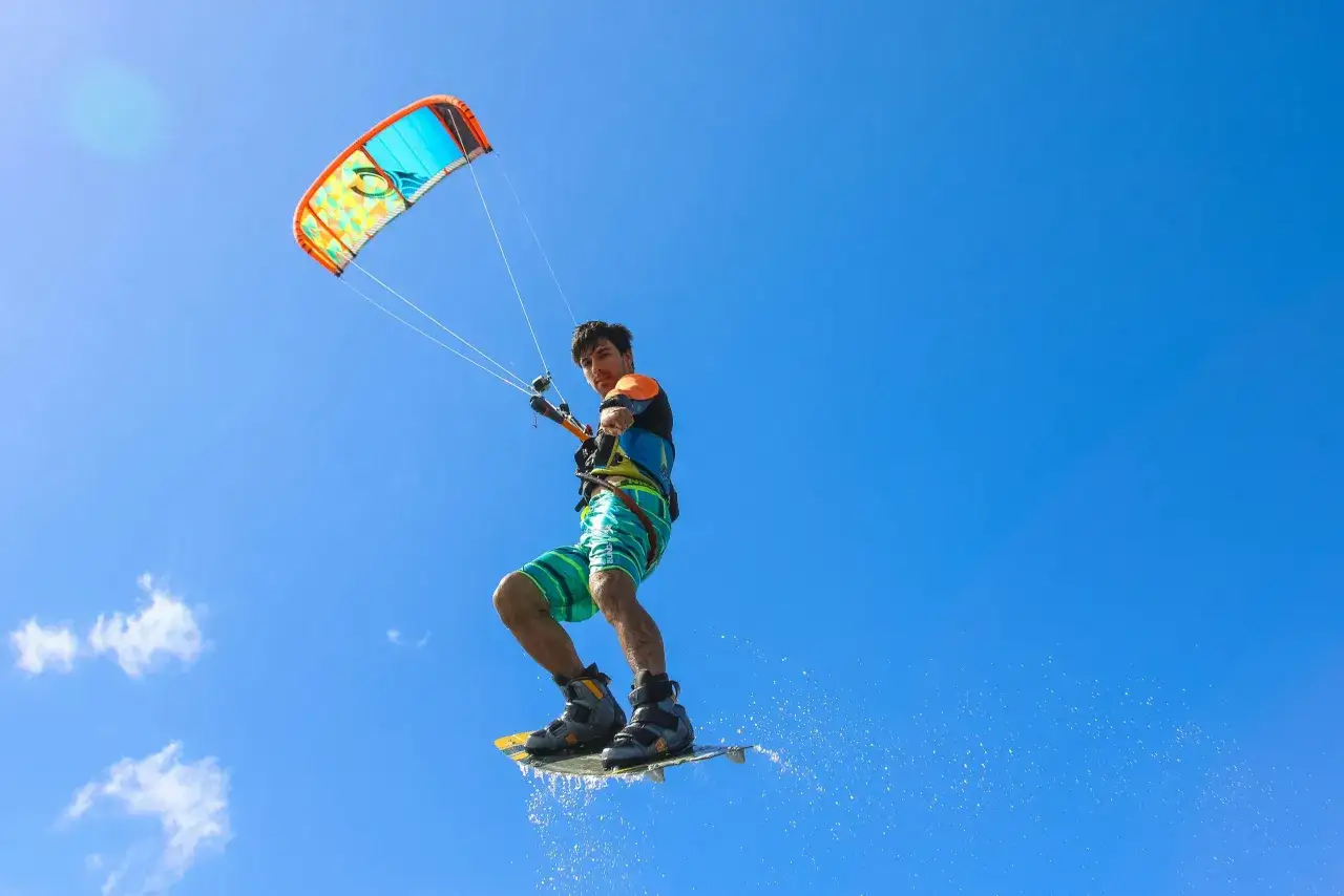 Kitesurferzy na Półwyspie Helskim