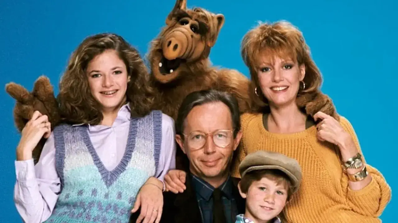 Familjen Tanner med utomjordingen ALF. Rollistan i ALF var en älskad del av 80-talets TV.