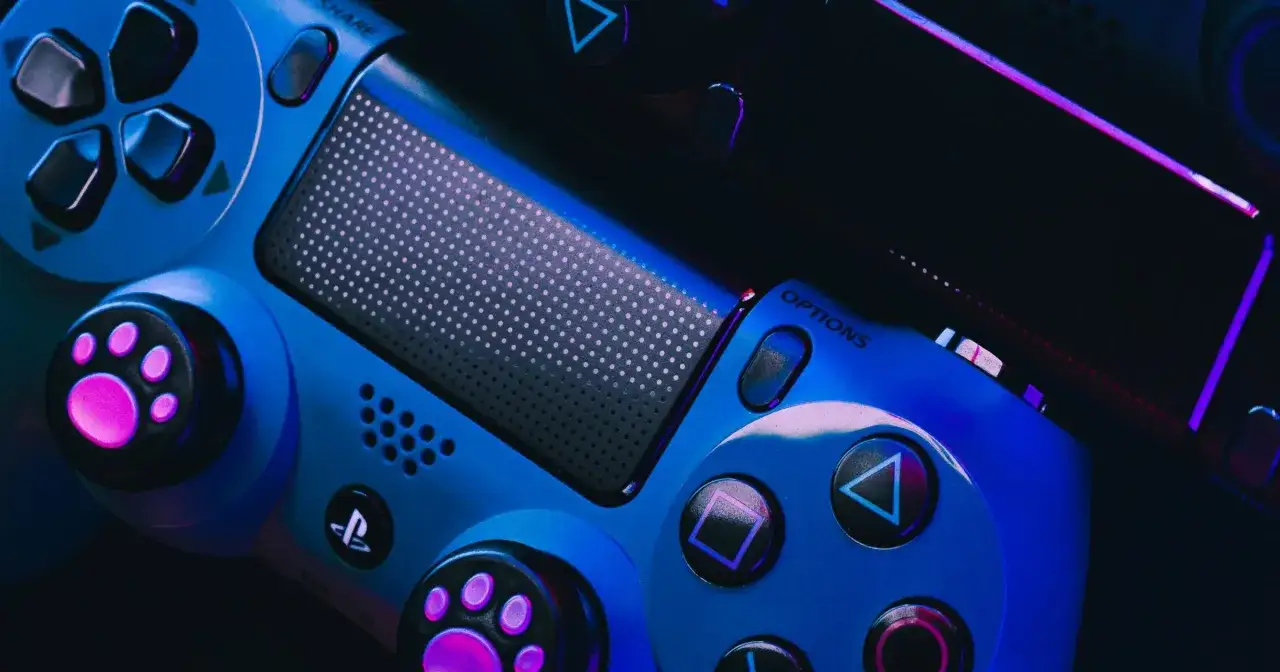 Podłączanie pada PS4 do PC kablem USB