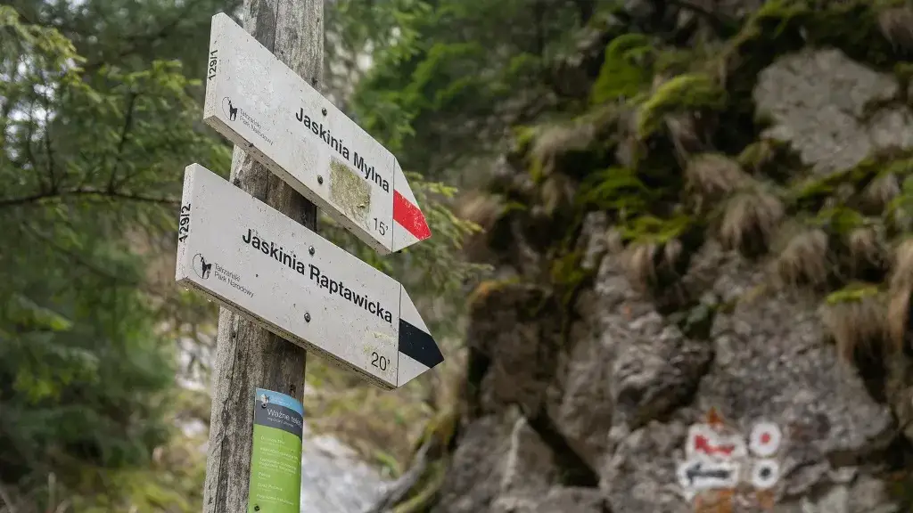 Dolina Kościeliska jaskinie szlak