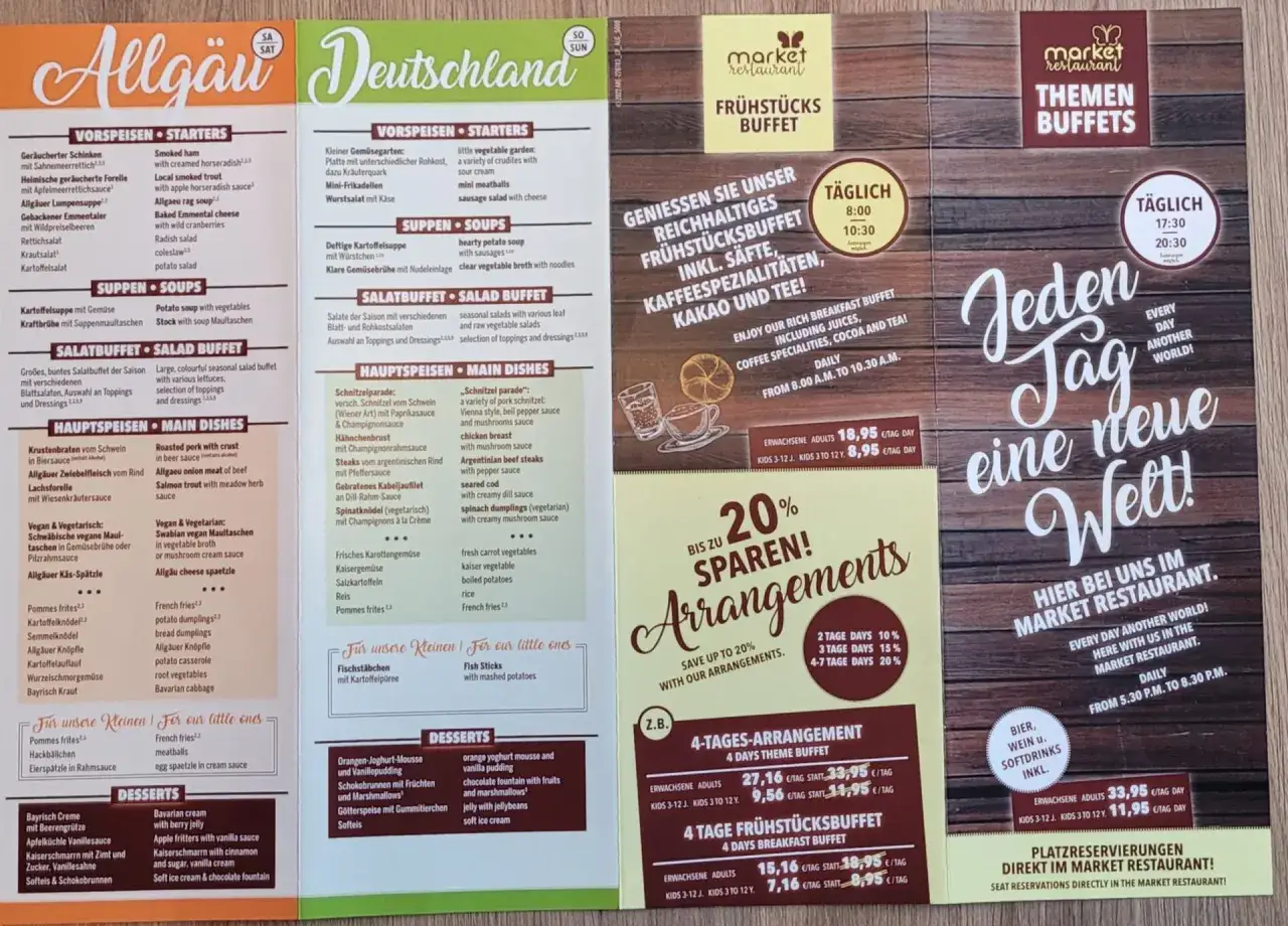 Speisekarte des Center Parcs Restaurants mit Frühstücks- und Themenbuffets.