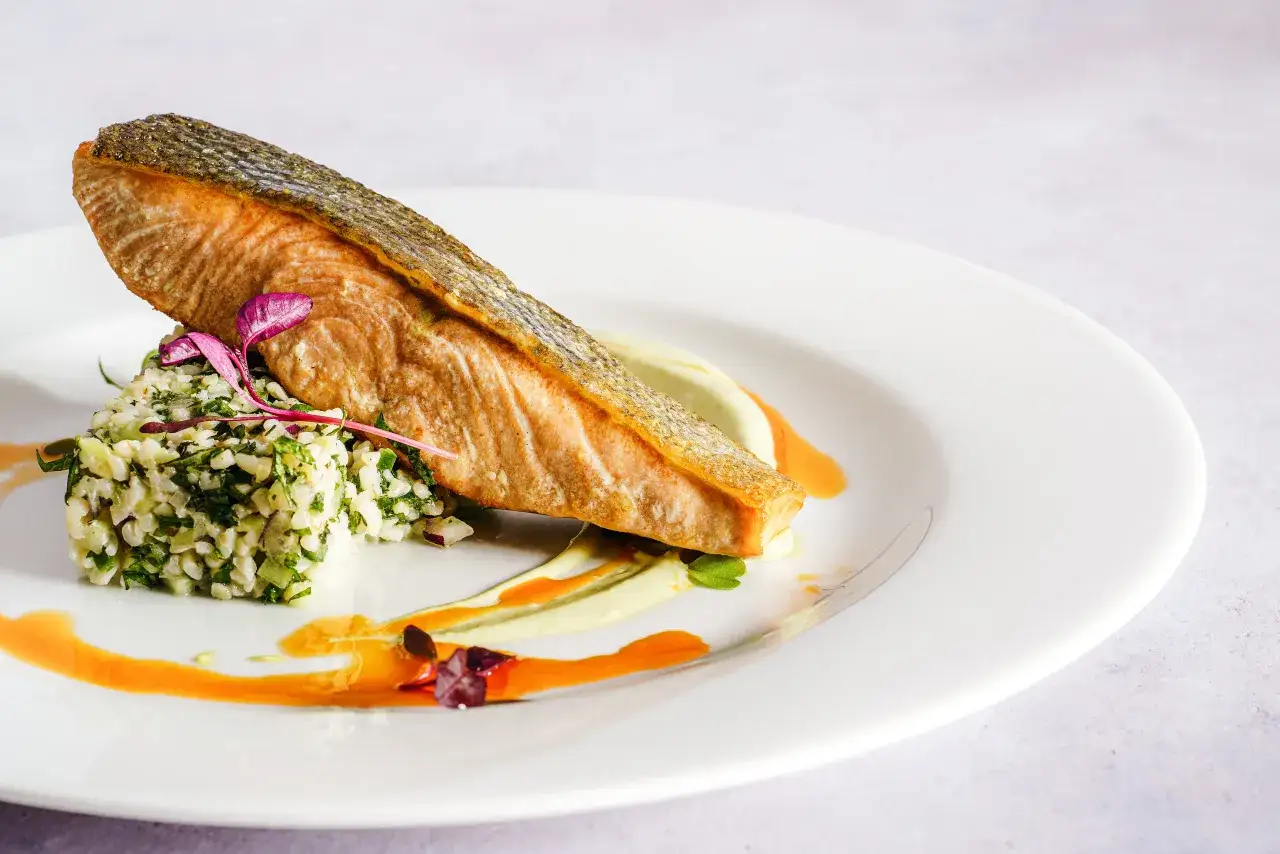 Piatti di pesce gourmet creativi