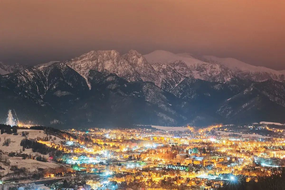 Zakopane widok na góry i miasto