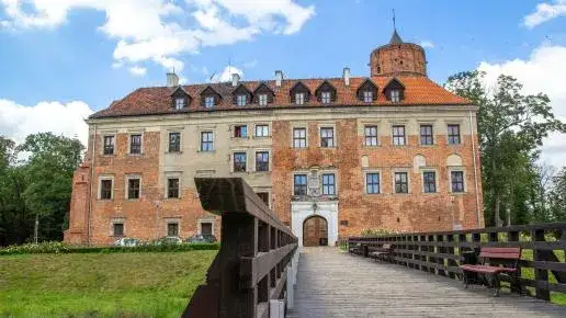 Zdjęcie Uniejów atrakcje: Odkryj ukryte skarby i najlepsze miejsca do zwiedzania