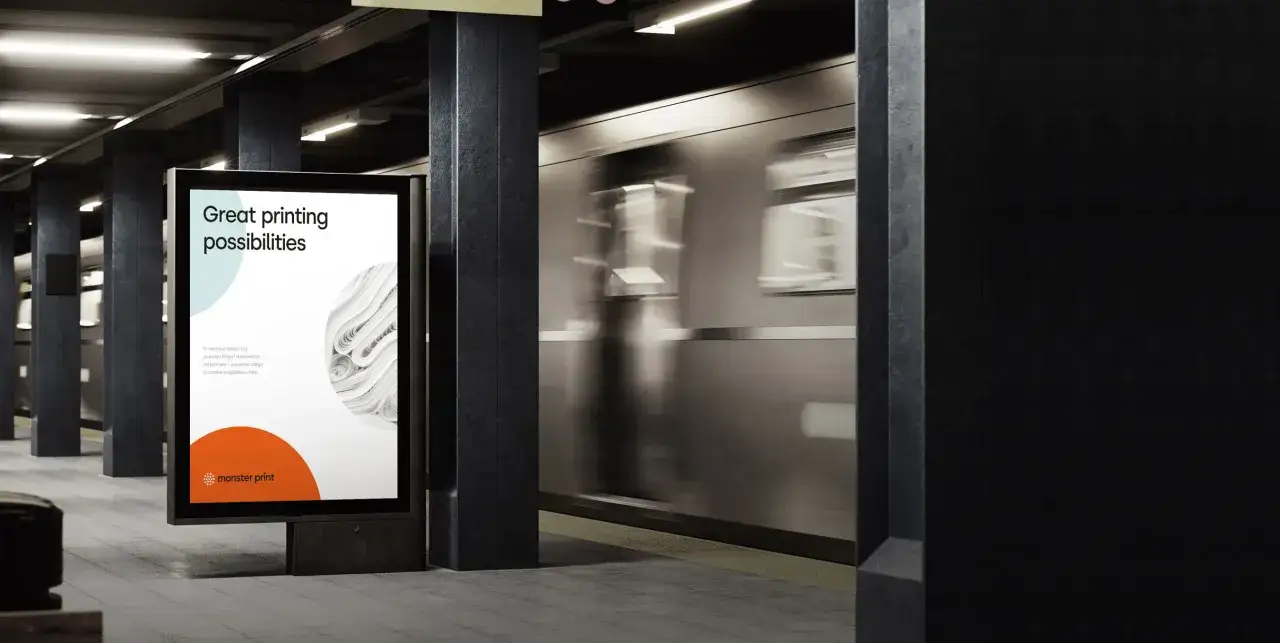 Przykłady materiałów promocyjnych: ekran w metrze z hasłem