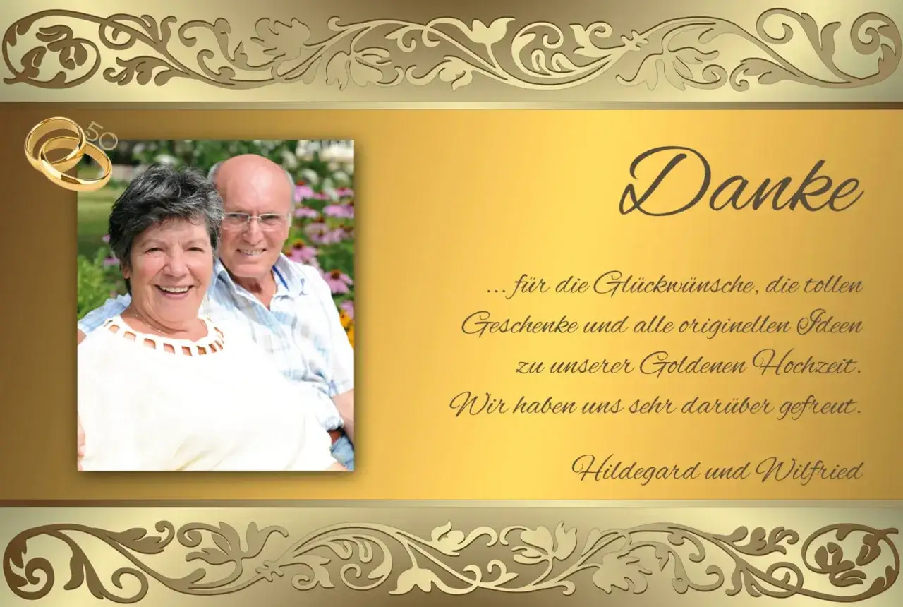 Ein glückliches Paar feiert seine Goldene Hochzeit. Eine lustige Danksagung mit Ringen und Blumen.