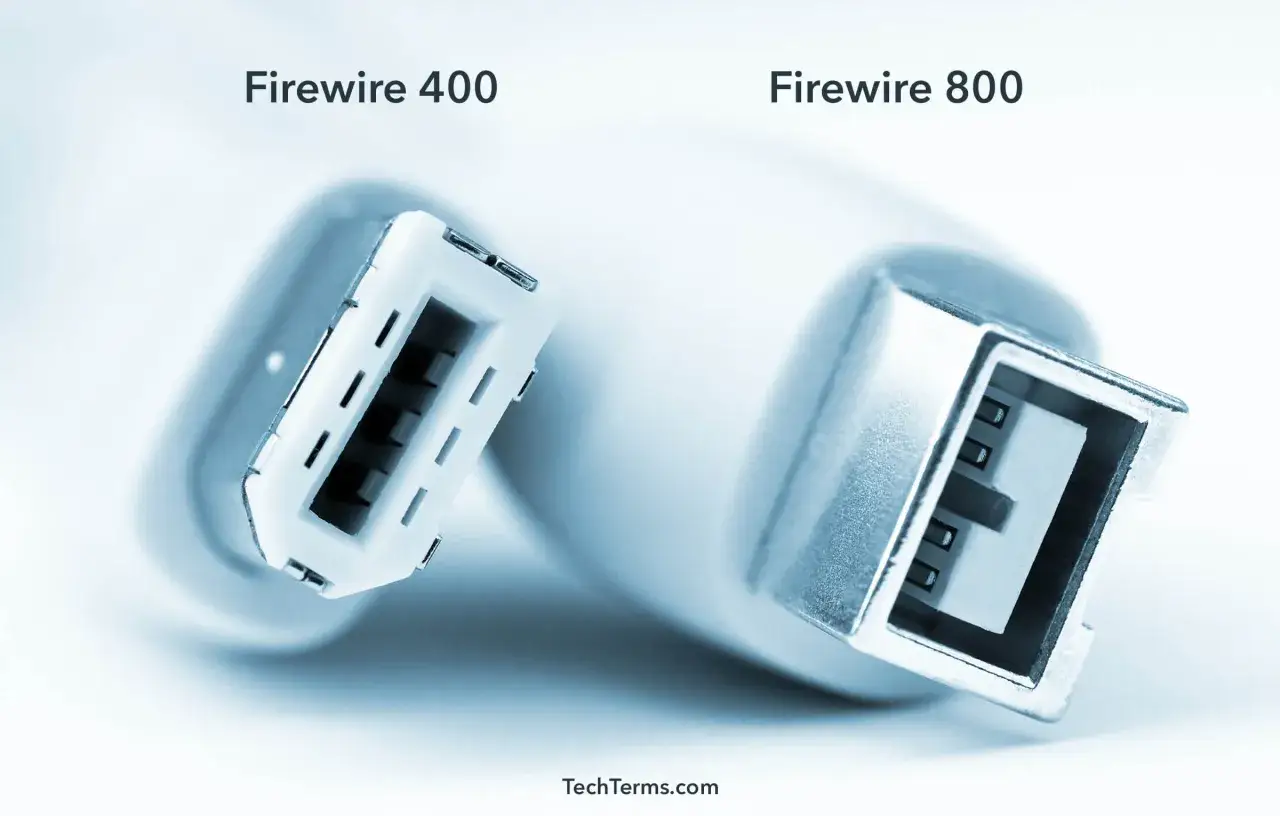 Dwa złącza Firewire 400 i Firewire 800 (IEEE 1394) pokazują r&oacute;żnice w budowie.
