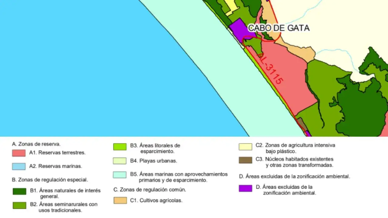 Mapa de zonificación ambiental del Cabo de Gata, mostrando la carretera AL-3115 y diferentes áreas protegidas y de uso.