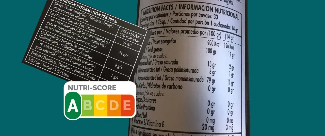 Etiquetas nutricionales comparan alimentos naturales y procesados. Muestra información de grasas, carbohidratos y azúcares, con Nutri-Score A-E.