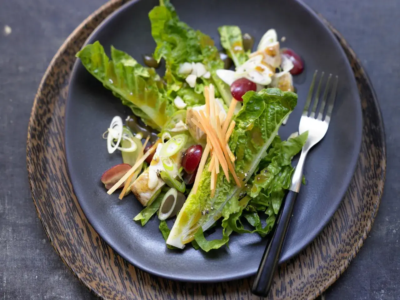 Saisonale Zutaten für Hähnchensalat