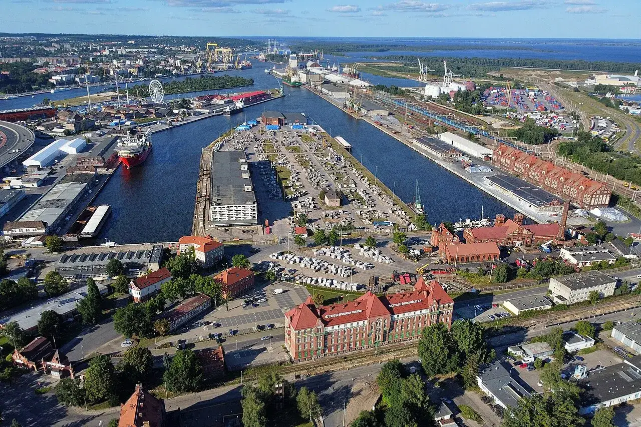Panorama Szczecina z Odrą i portem