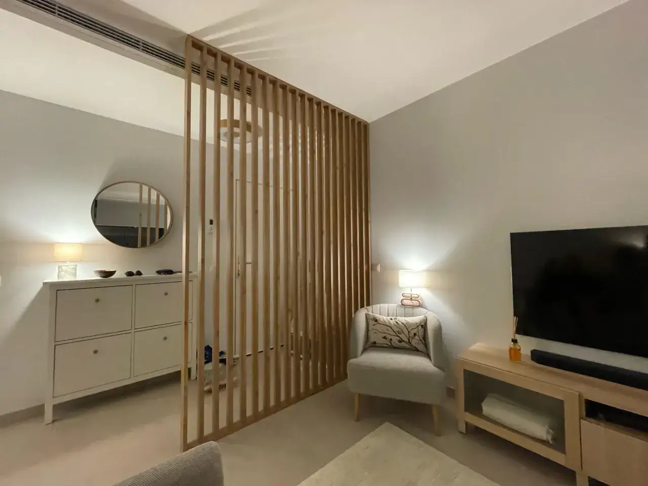 inspiracje ścianka z lameli salon sypialnia