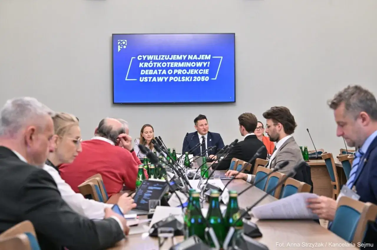 Debata o ustawie Polski 2050: jak cywilizujemy najem krótkoterminowy, by przyszłość różniła się od historii.
