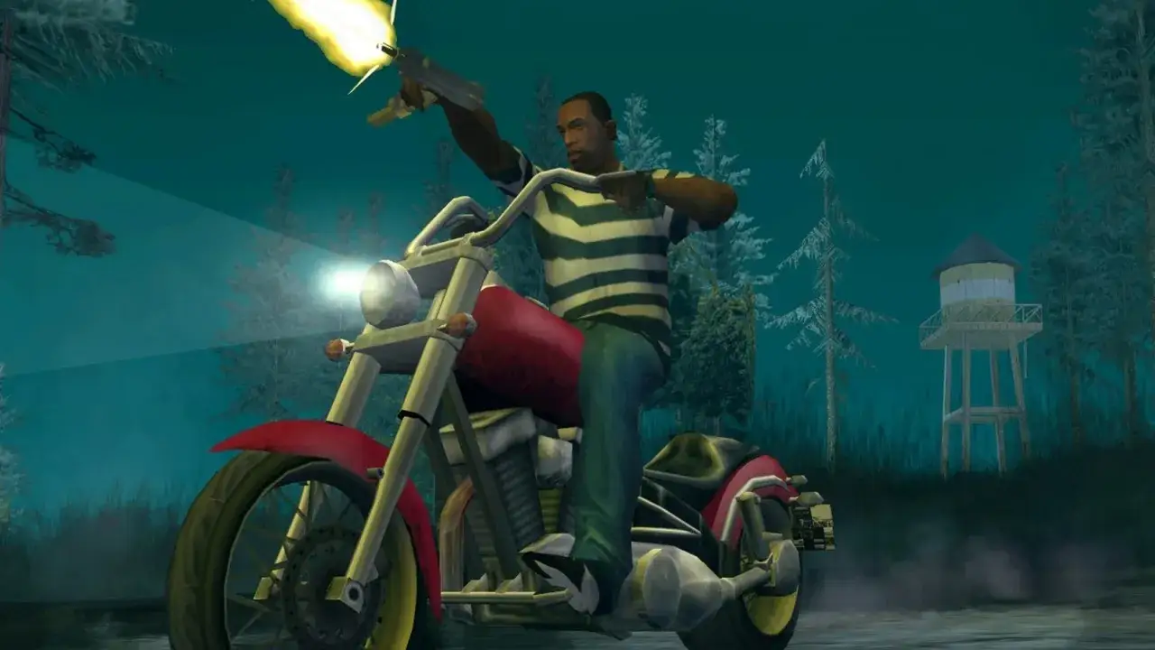 CJ na motocyklu strzela z pistoletu. W tle las i wieża ciśnień. Ile waży GTA?