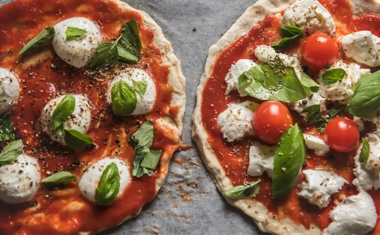 R&oacute;żne rodzaje ser&oacute;w do pizzy