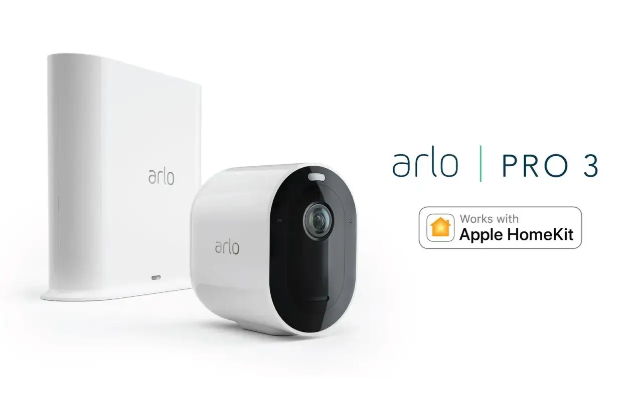 Caméra de sécurité Arlo Pro 3, compatible avec Apple HomeKit, pour une maison connectée et sécurisée.