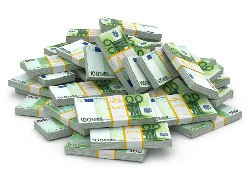 banknoty euro dolary stos