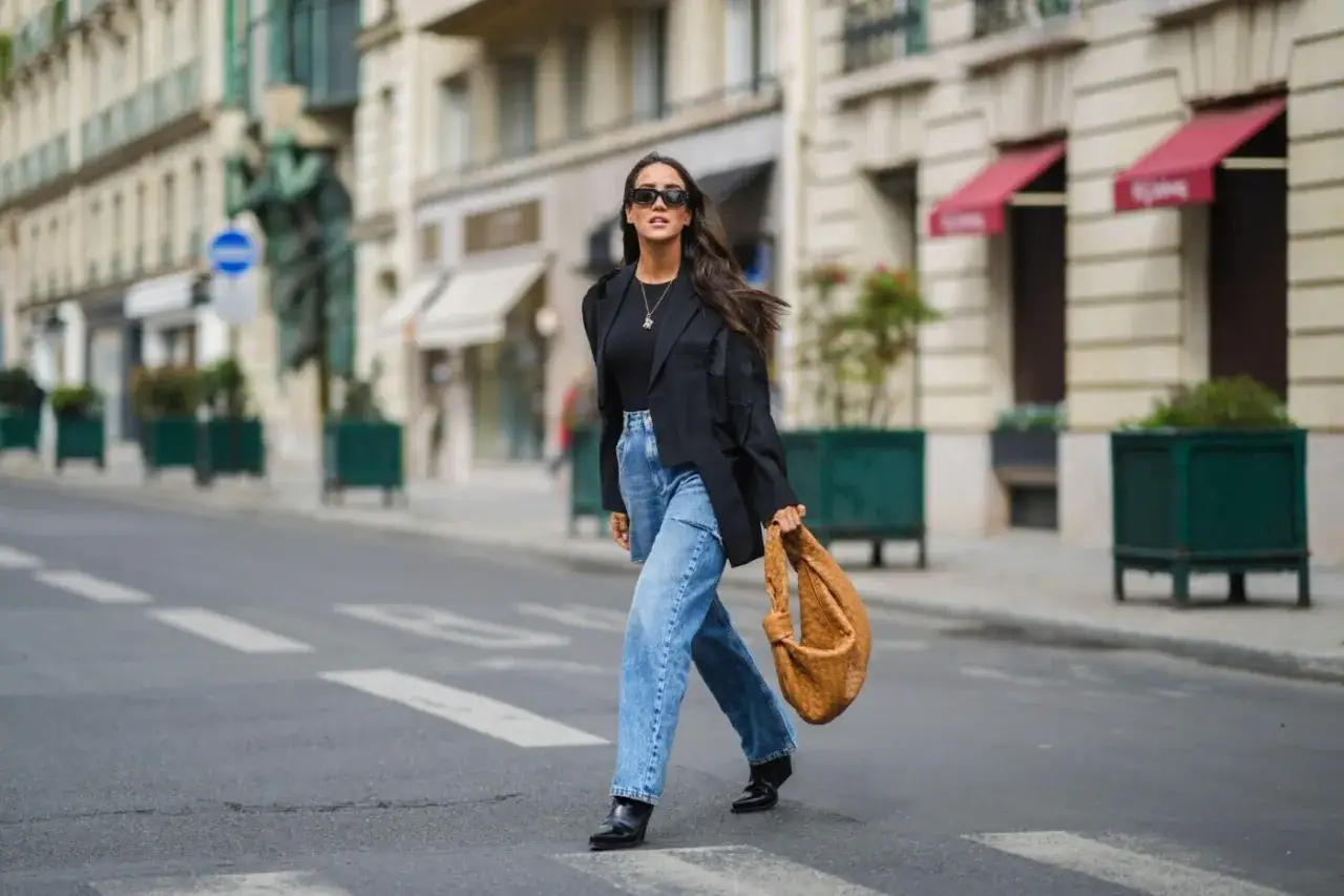 Zdjęcie Spodnie tapered co to znaczy – poznaj ich styl i charakterystykę